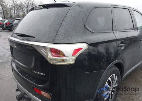 2015 Mitsubishi Outlander Es из США, поврежденный, VIN JA4AD2A33FZ005558